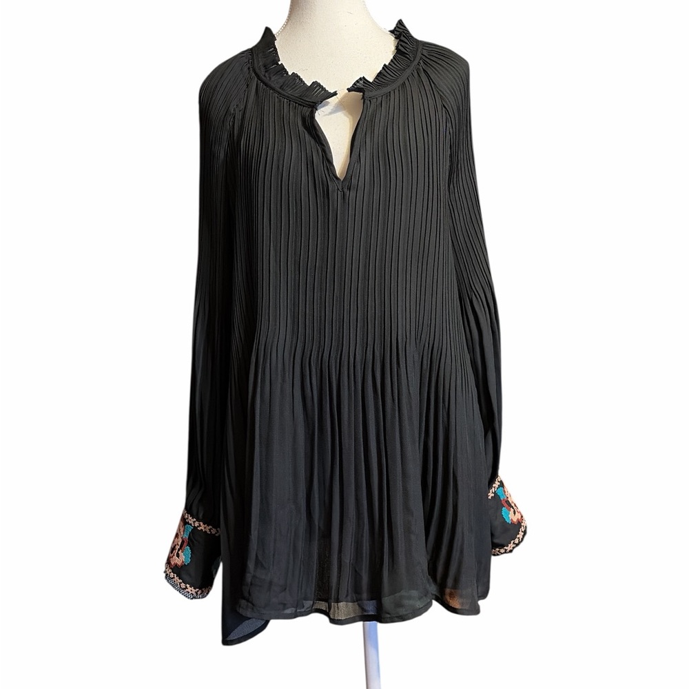 Elegant Black Pleated Blouse with Embroidered Cuffs